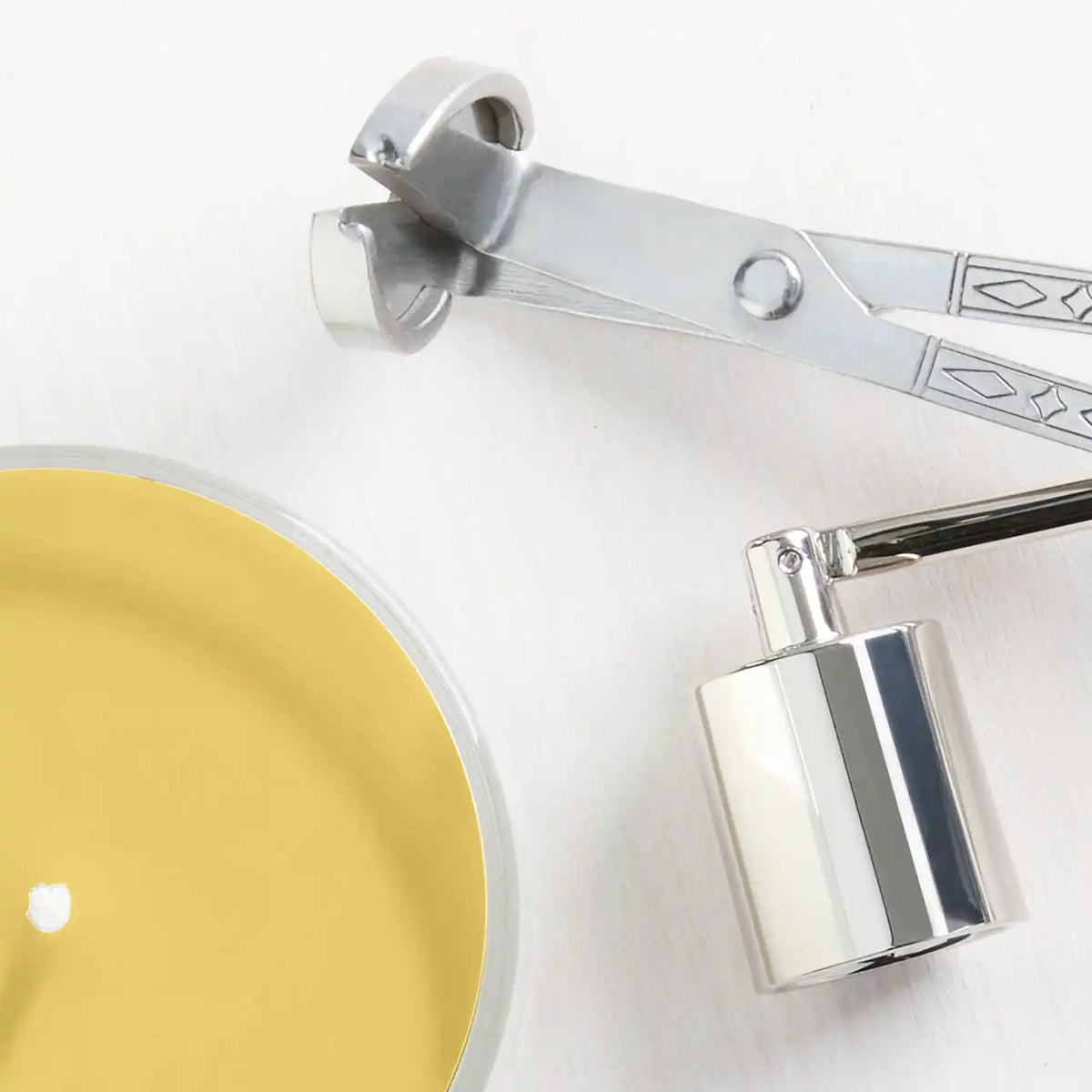 Autumn Wreath™ 3-Wick Candle