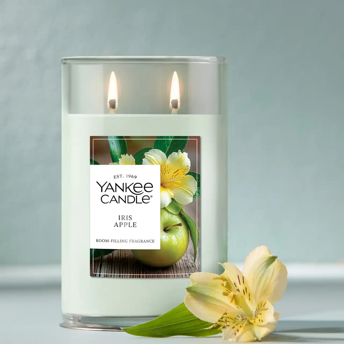 Iris Apple Large Tumbler Candle